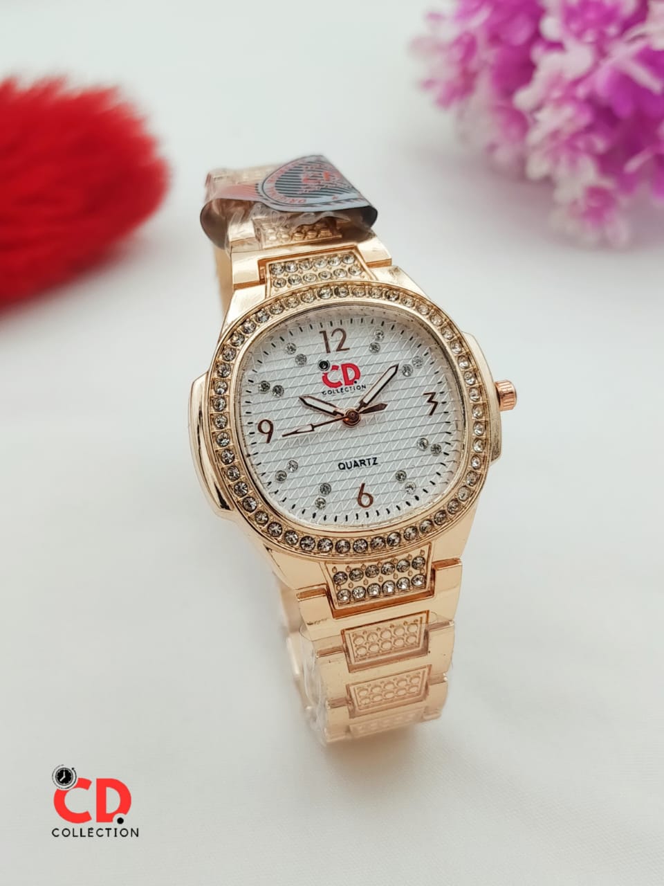 CD Collection Women's Luxury Gold Crystal Watch